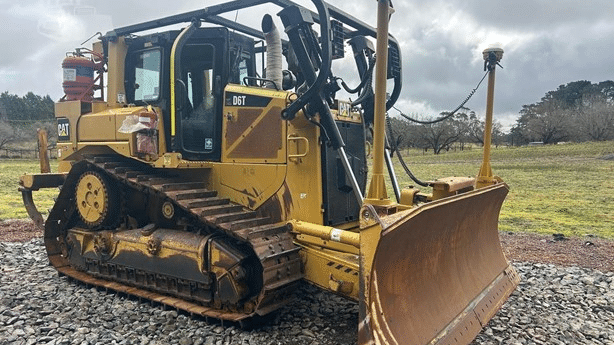 2015 Used Caterpillar D6T Bulldozers