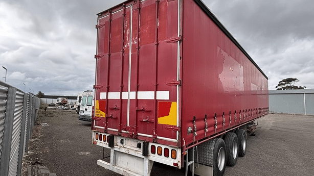 1999 Used Krueger Curtainsider