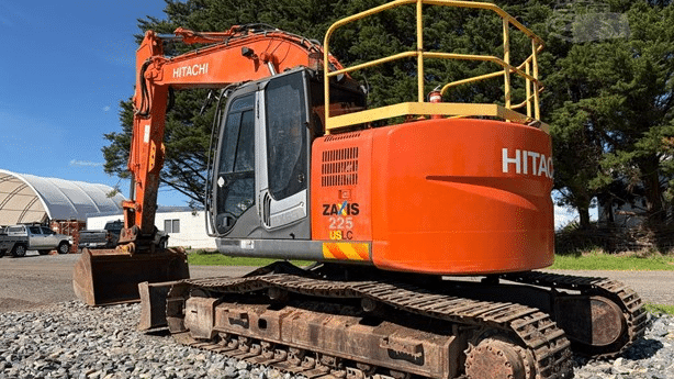 2015 Used Hitachi ZX225US LC-3 Excavators