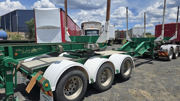 2004 Used MAROON RODS Logging