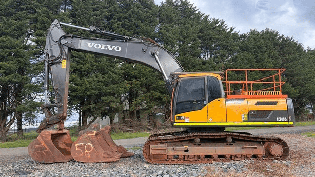2020 Used Volvo EC300DL Excavators