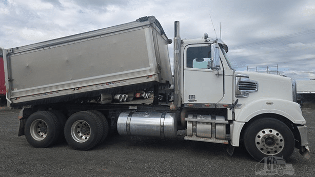 2014 Used Freightliner Coronado Tipper
