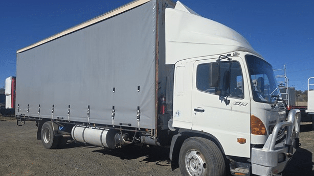 2007 Used Hino GH Curtainsider