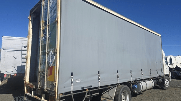 2007 Used Hino GH Curtainsider