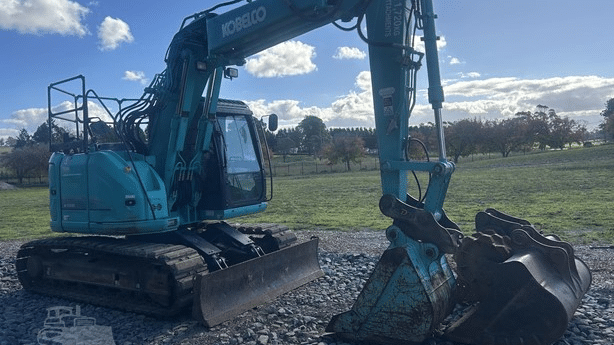 2017 Used Kobelco SK135SR-3 Excavators