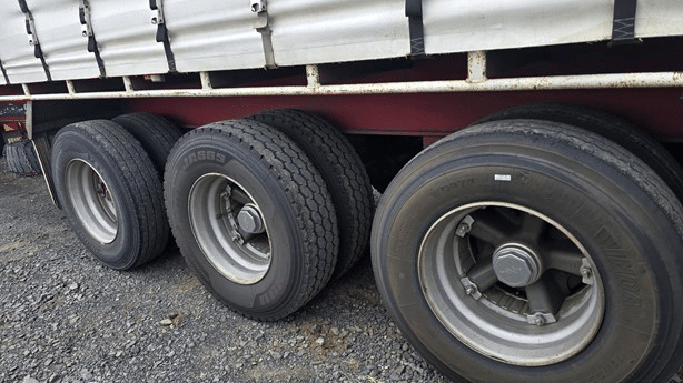 2009 Used Maxitrans Curtainsider