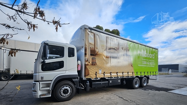 2025 New Mitsubishi SHOGUN Curtainsider