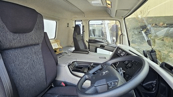 2025 New Mitsubishi SHOGUN Curtainsider