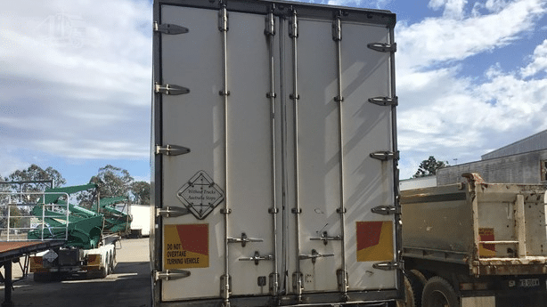 2002 Used Maxitrans Refrigerated Trailer