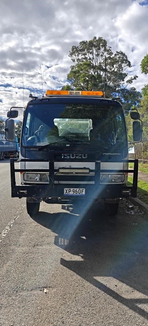 2000 Used Isuzu F-Series Tow Truck