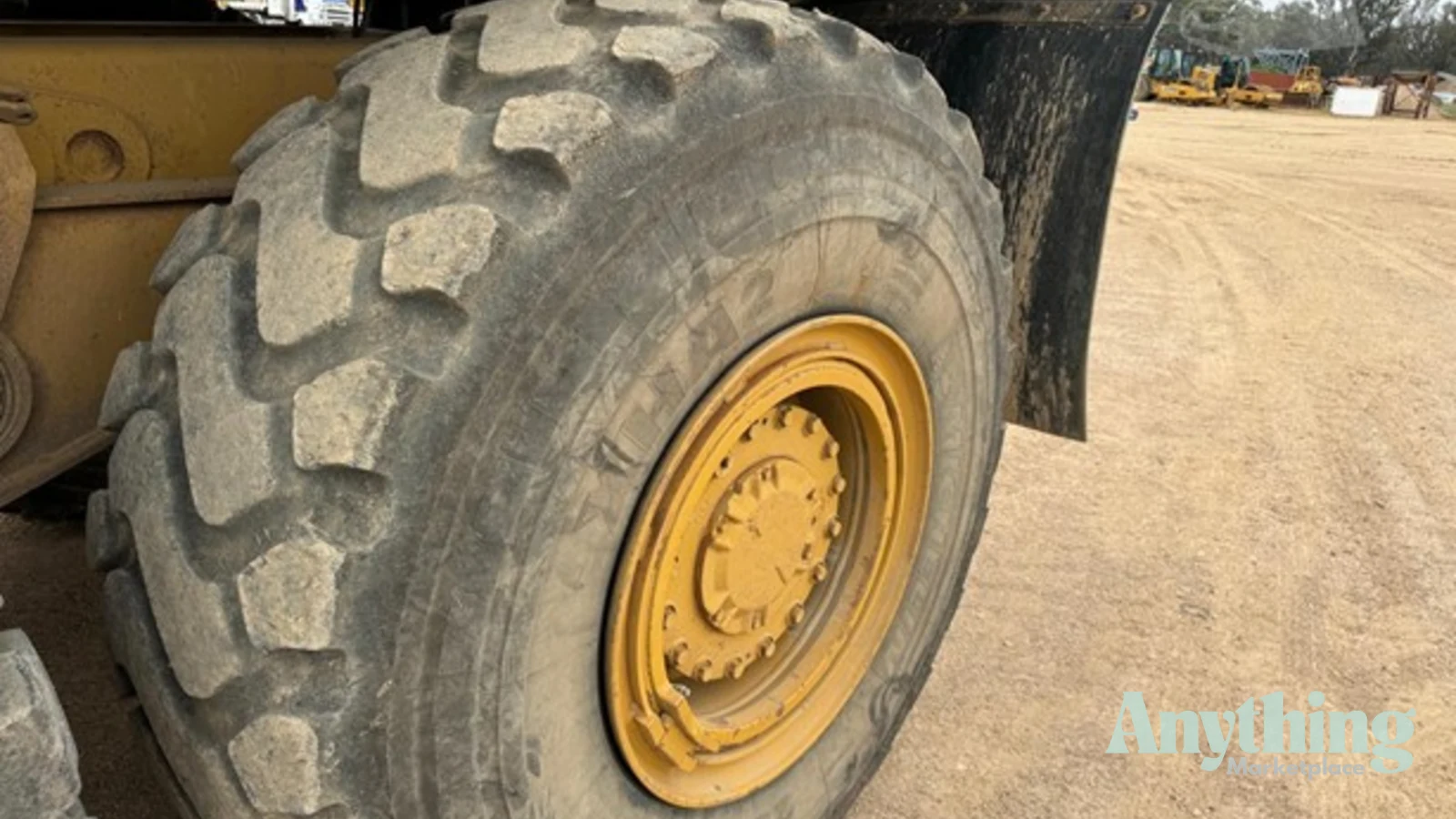 2005 Used Caterpillar 725 Dump Truck