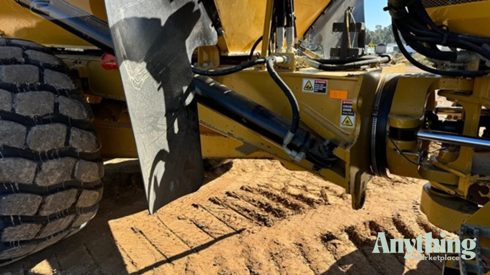 2021 New Caterpillar 730 Dump Truck