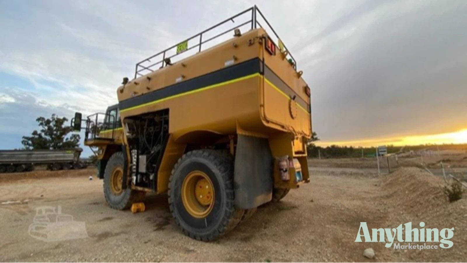 2000 Used Caterpillar 775D Dump Truck