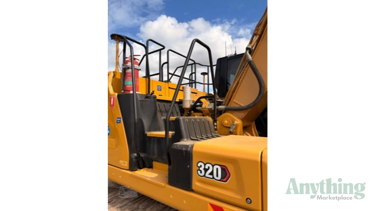 Used Caterpillar 320 Excavators