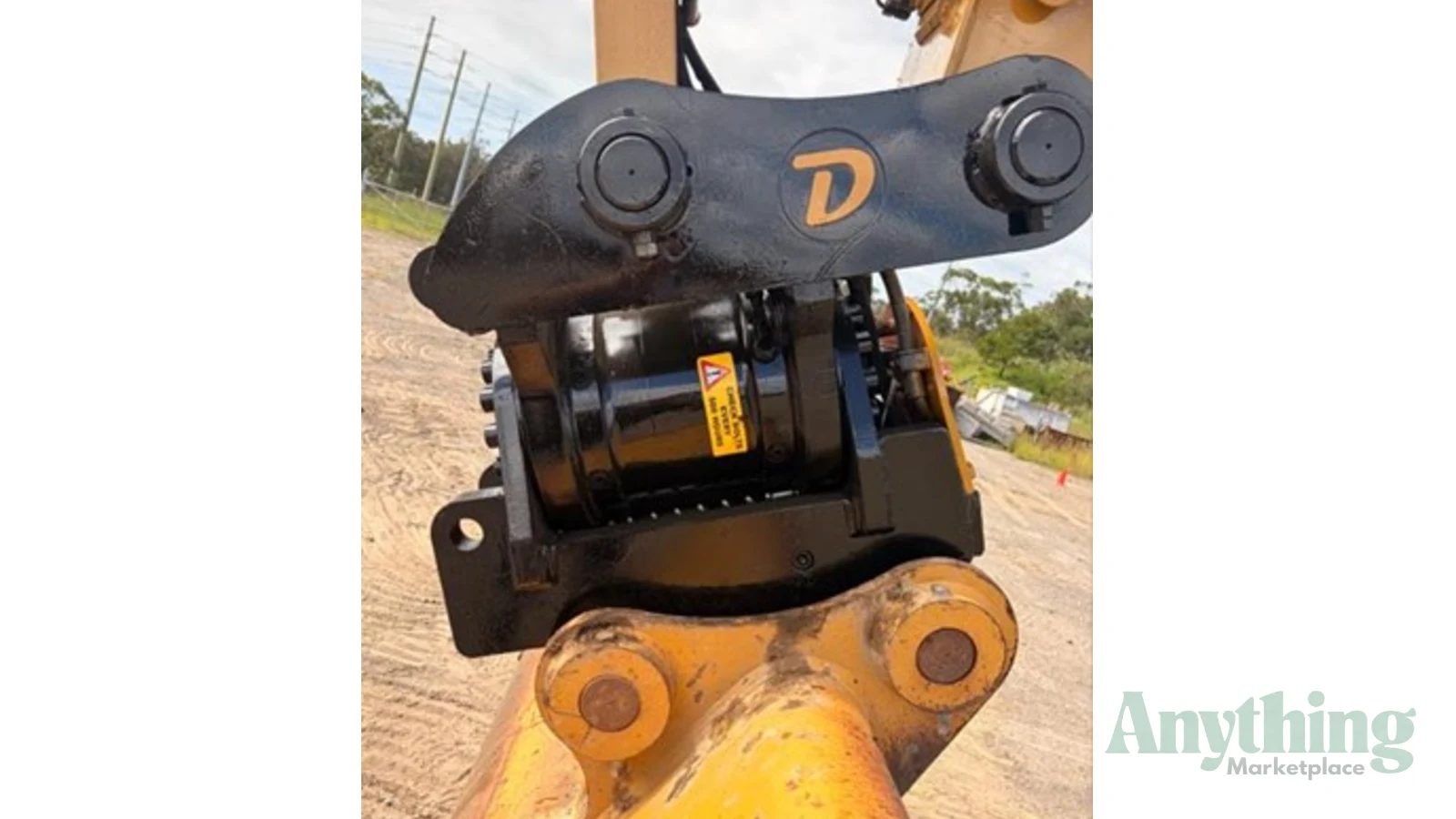 Used Caterpillar 320 Excavators