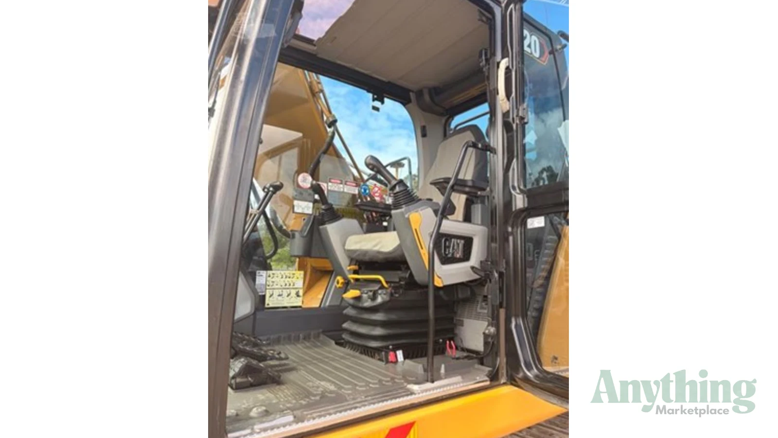 Used Caterpillar 320 Excavators
