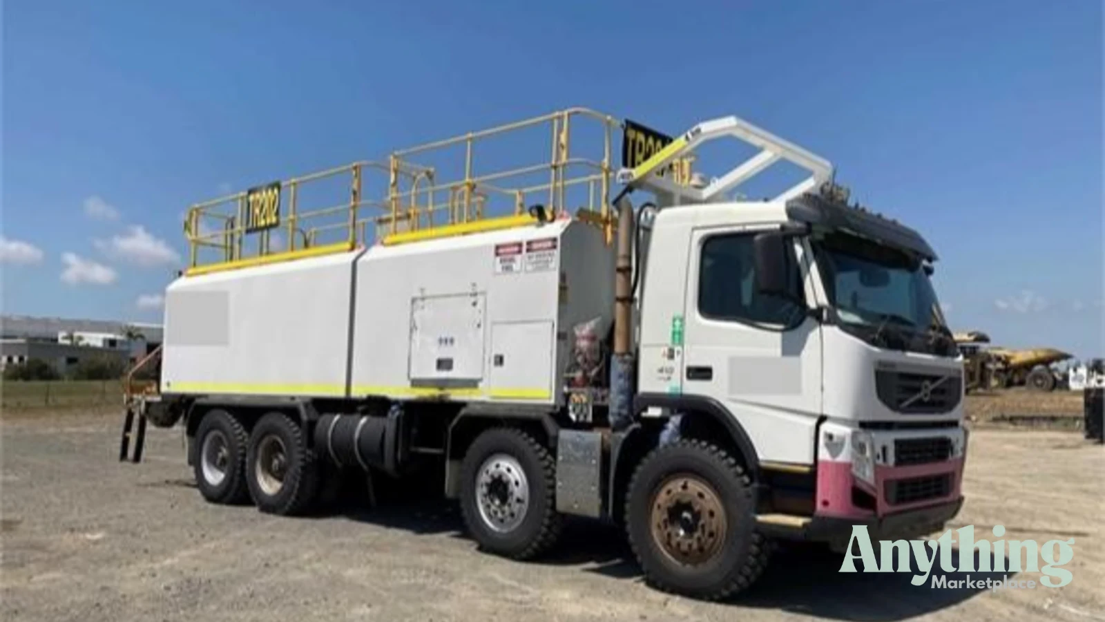 2011 Used VOLVO FM440 Service Truck