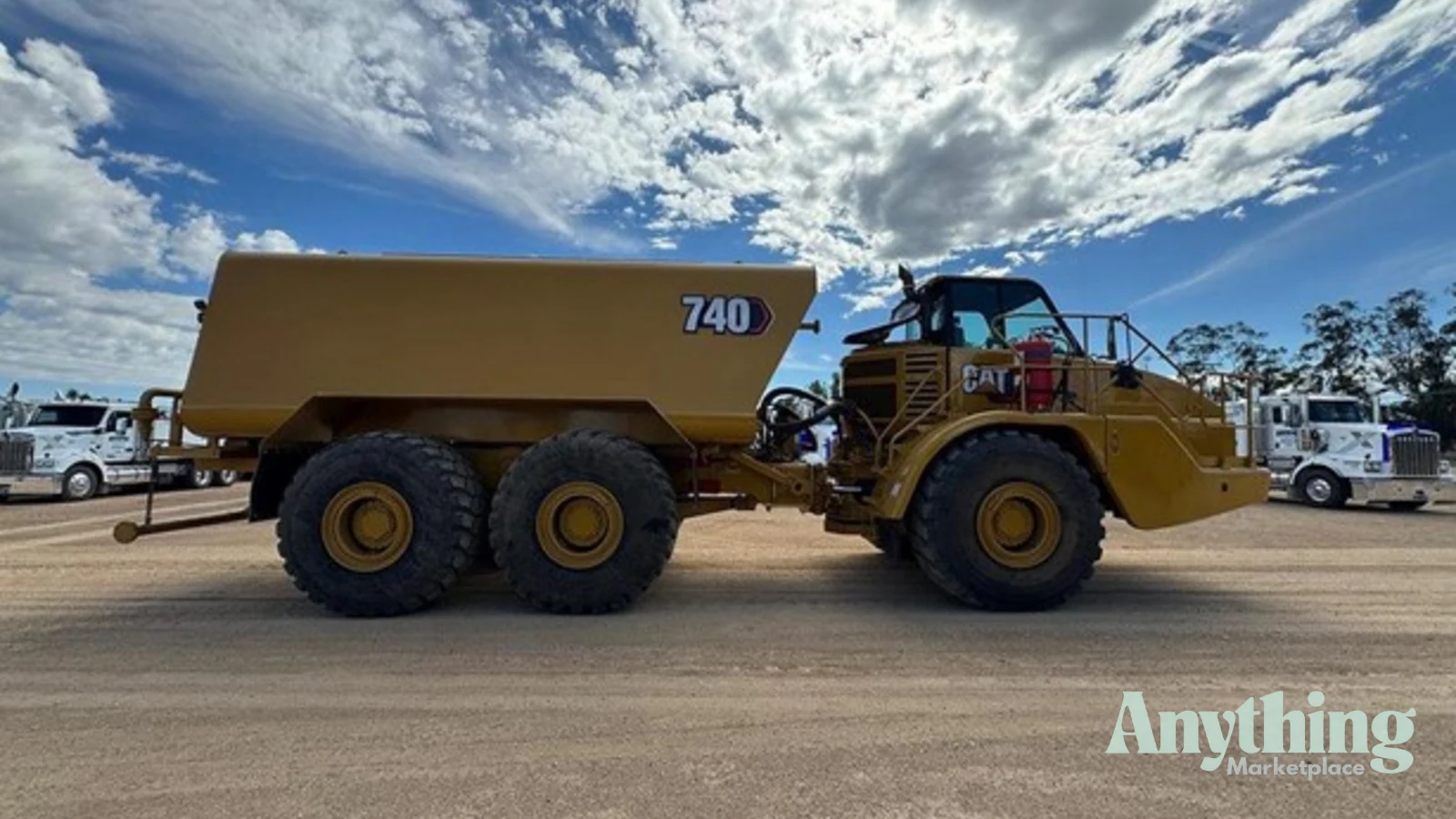 2003 Used Caterpillar 740 Water Truck