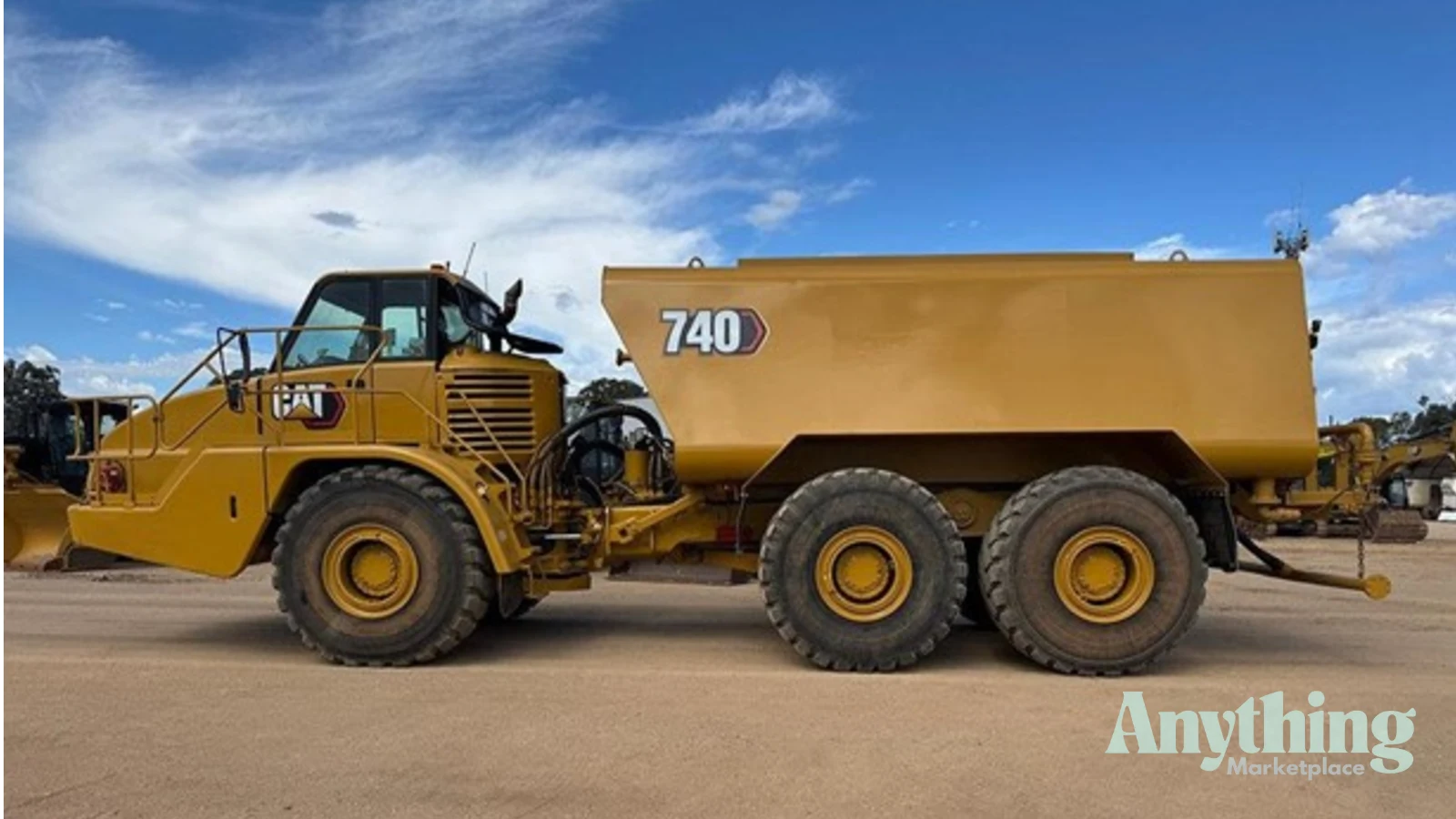 2003 Used Caterpillar 740 Water Truck
