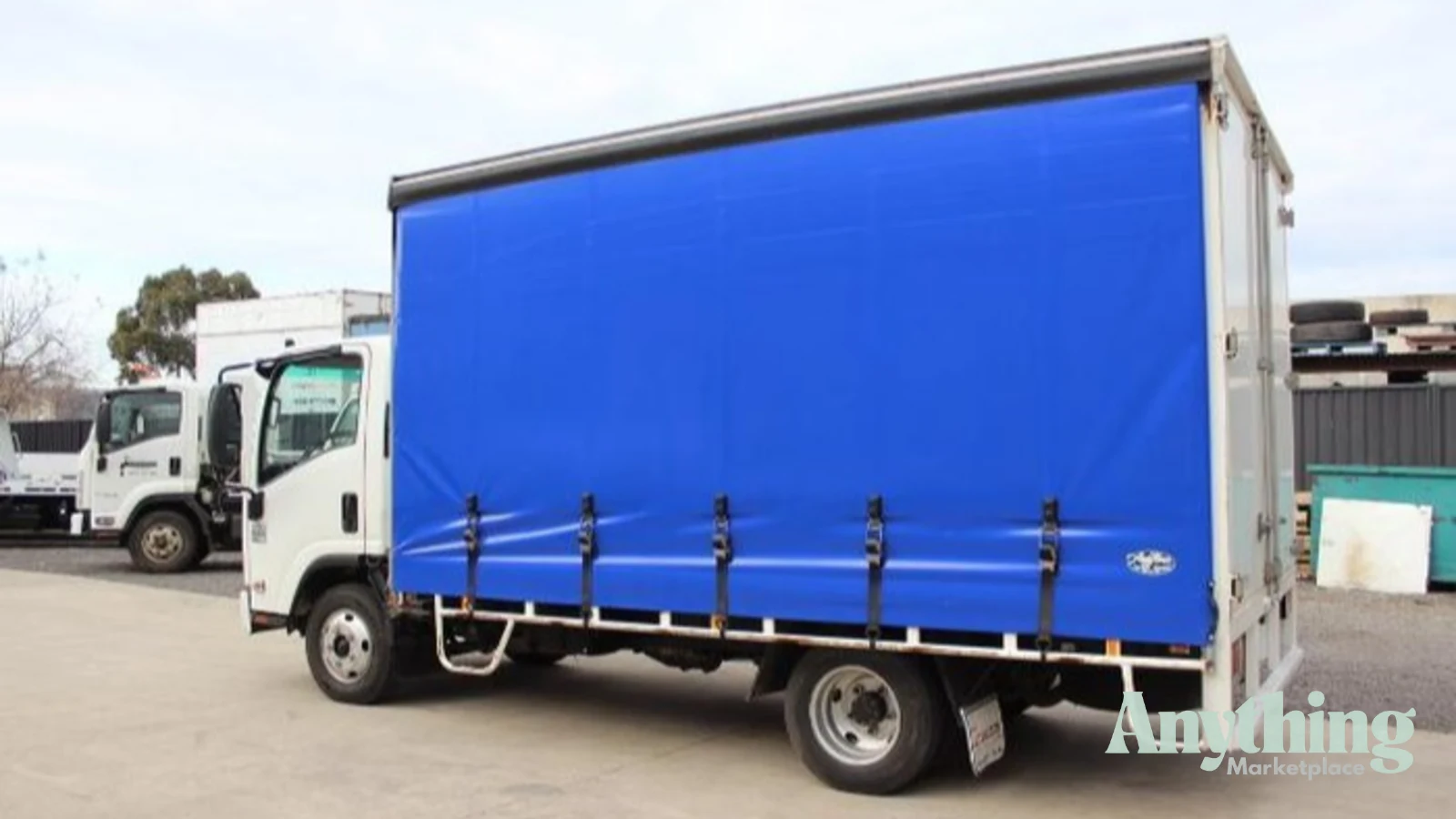 2009 Used Isuzu NPR 200 Curtainsider