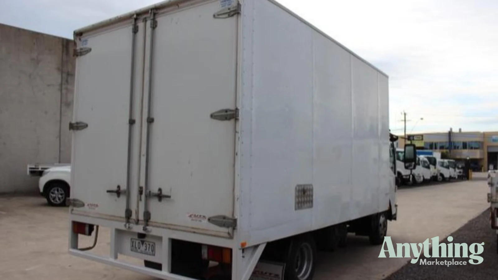 2009 Used Isuzu NPR 200 Curtainsider