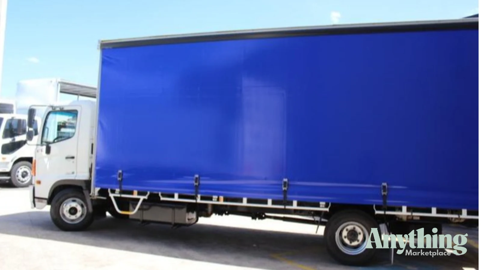2013 Used Hino 500 Curtainsider