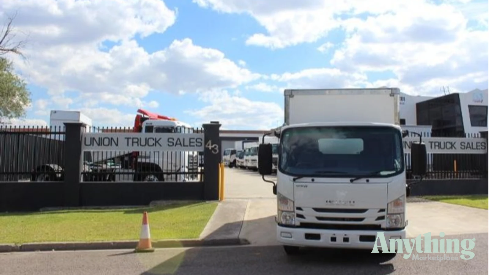 2023 Used Isuzu N-Series Pantech