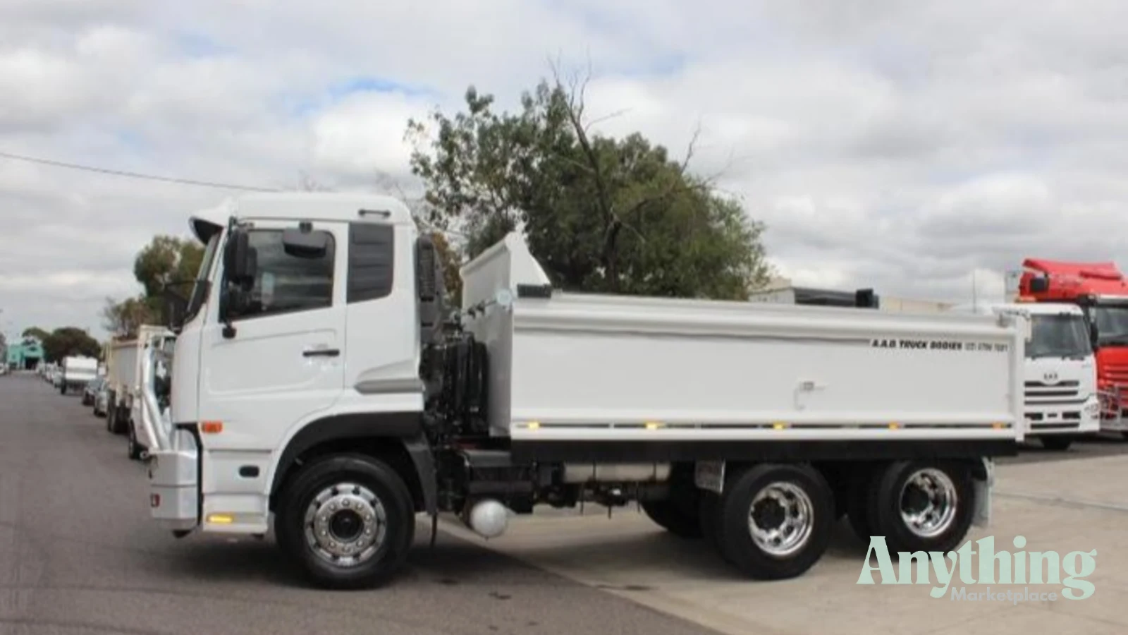 2016 Used UD Quon Tipper