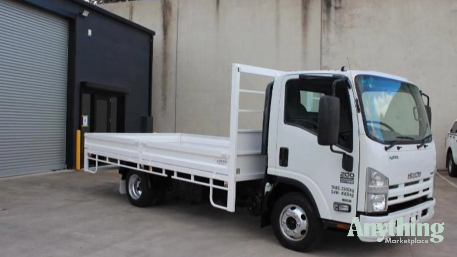 2022 Used Isuzu N-Series Tray Truck