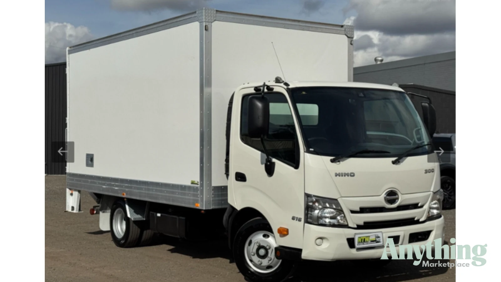 2022 Used Hino 300 Series Pantech
