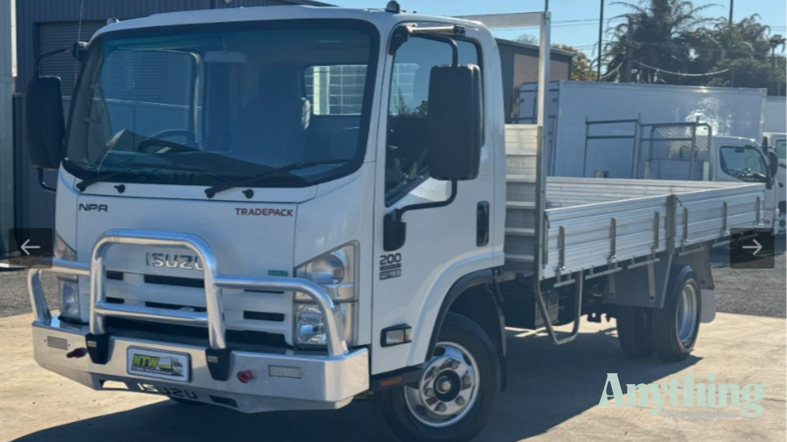 2015 Isuzu NPR200 Tradepack