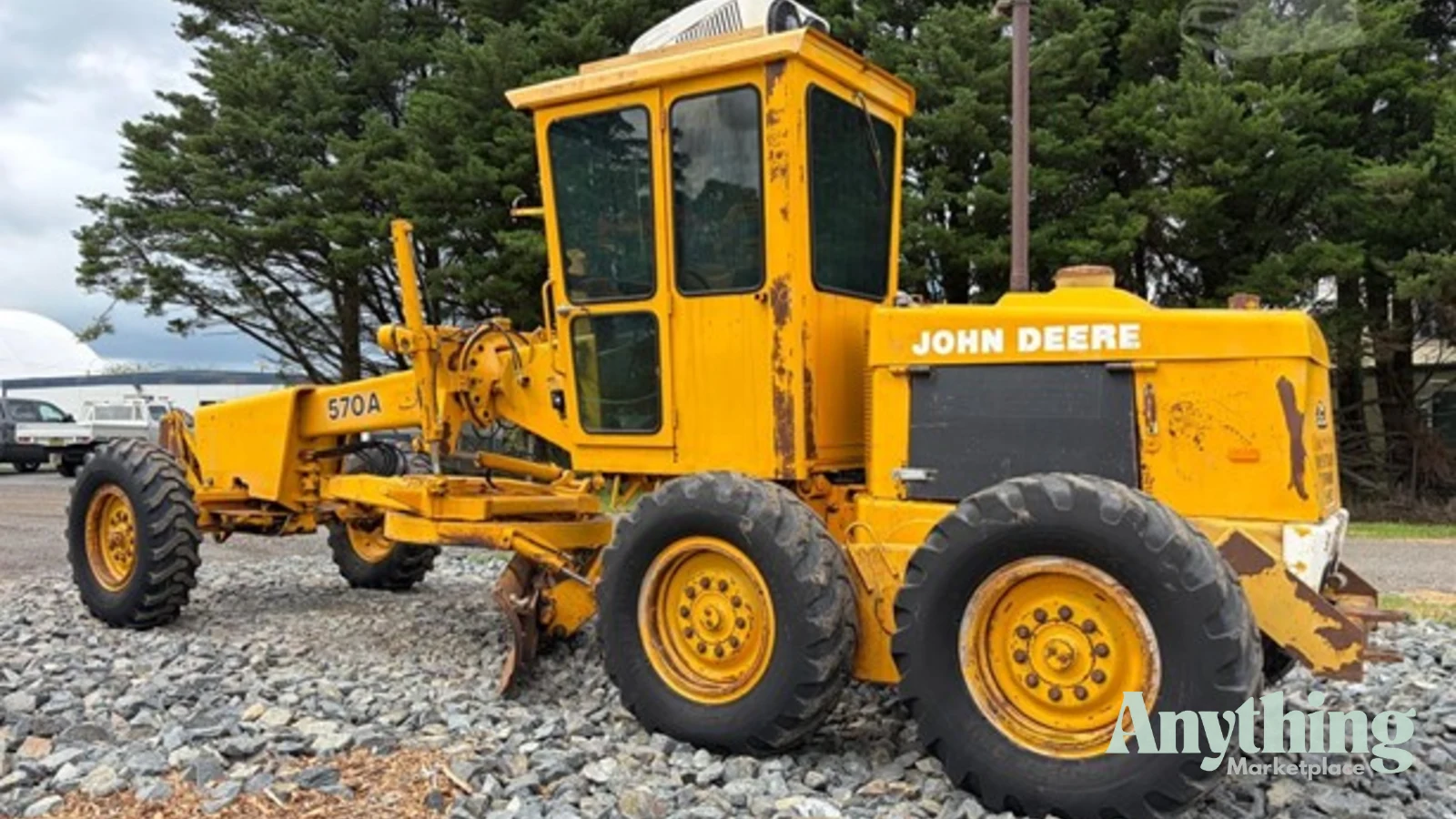 1986 Used John Deere 570A Graders