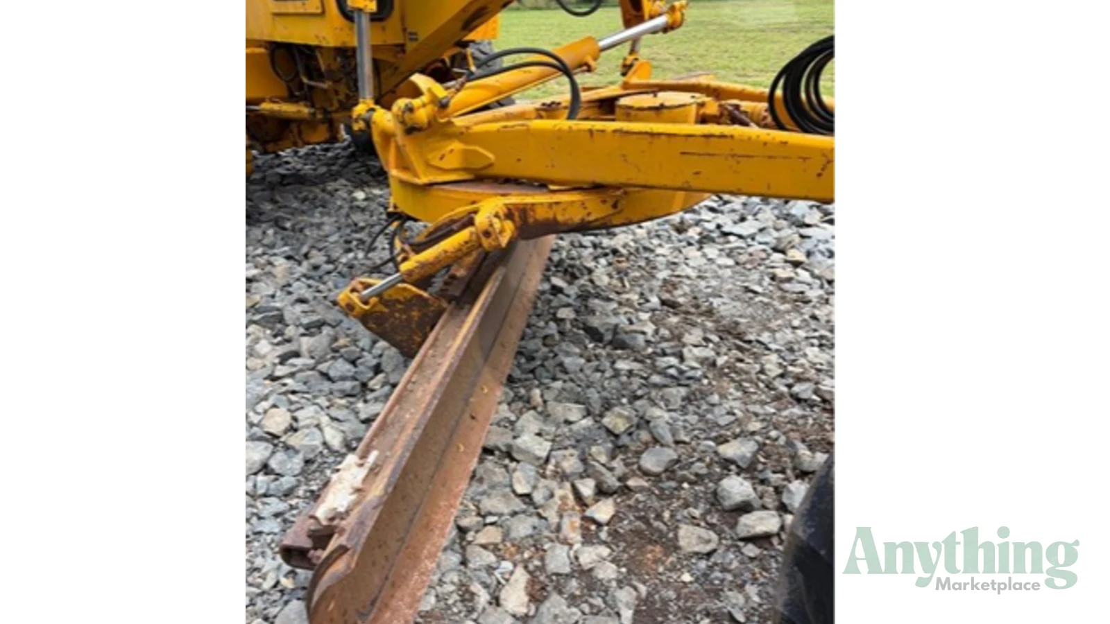 1986 Used John Deere 570A Graders