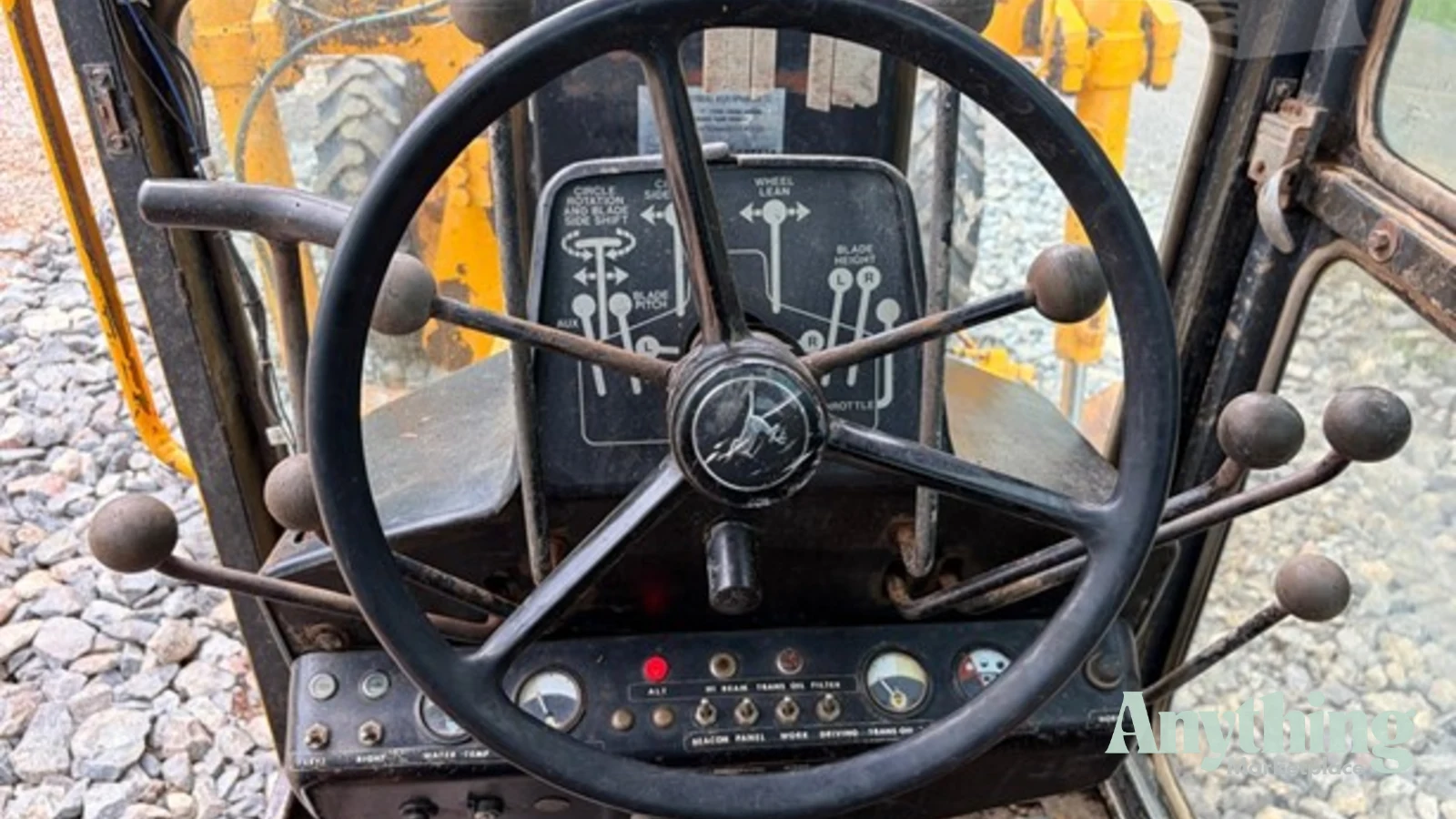 1986 Used John Deere 570A Graders