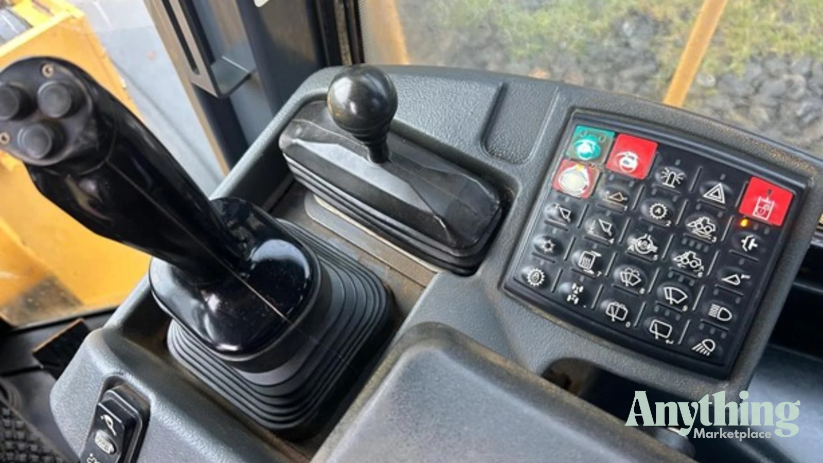 2013 Used John Deere 724K Loaders
