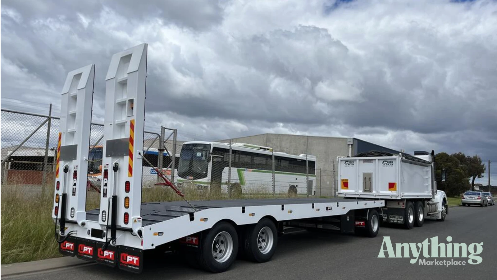 New UPT Dog Trailer
