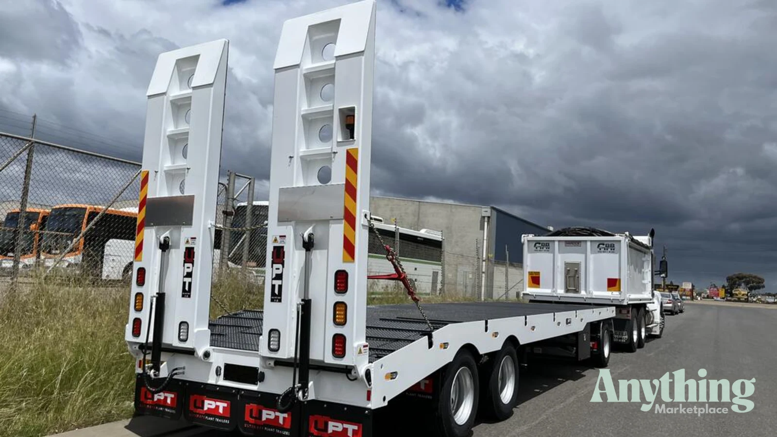 New UPT Dog Trailer