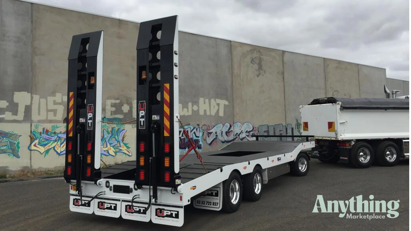 New UPT Dog Trailer