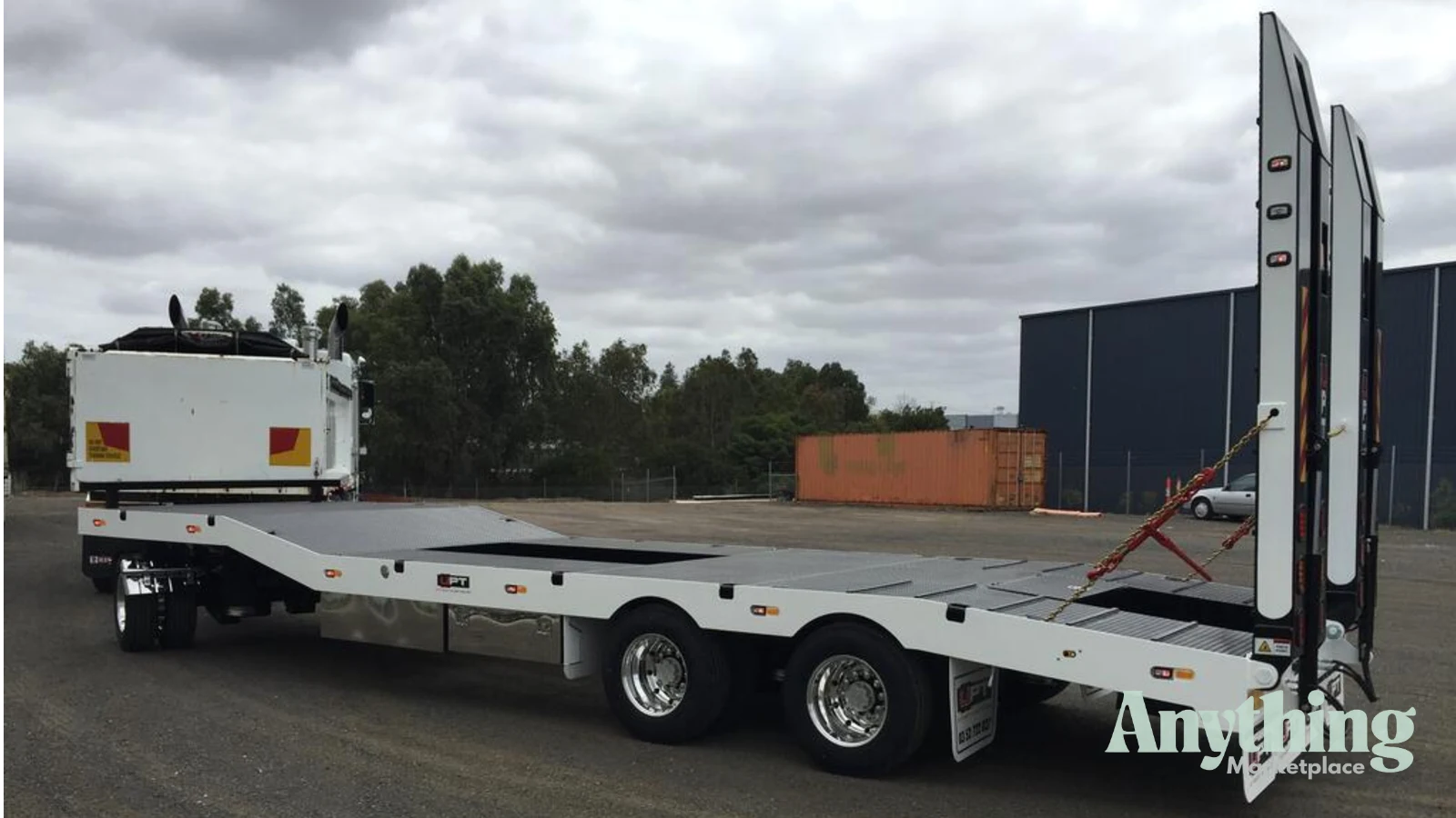 New UPT Dog Trailer