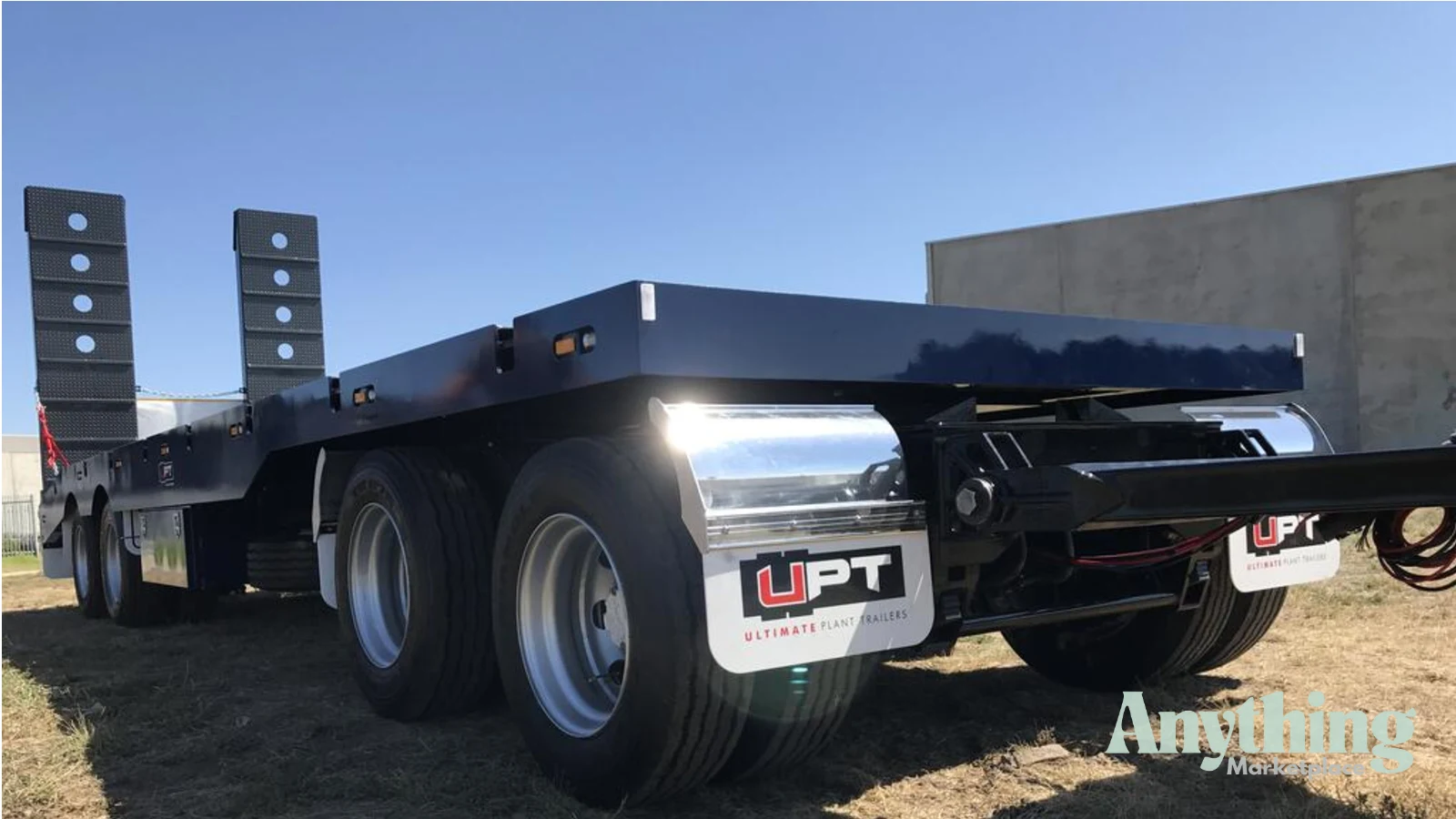 New UPT Dog Trailer