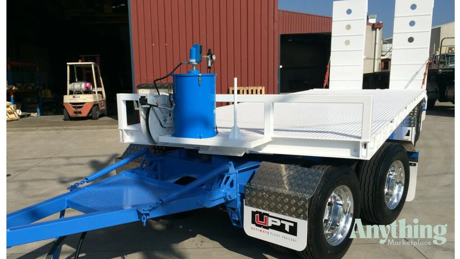 New UPT Dog Trailer
