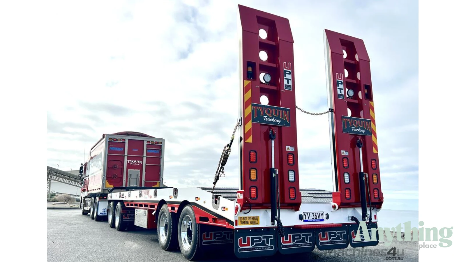New UPT Dog Trailer