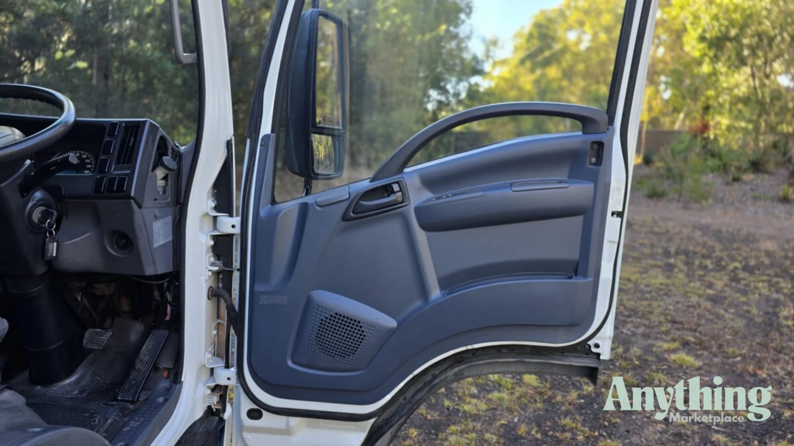 2010 Used Isuzu NNR200 Pantech