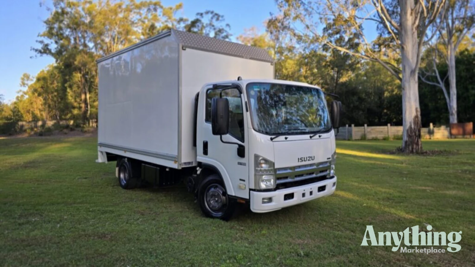 2010 Used Isuzu N-Series Pantech