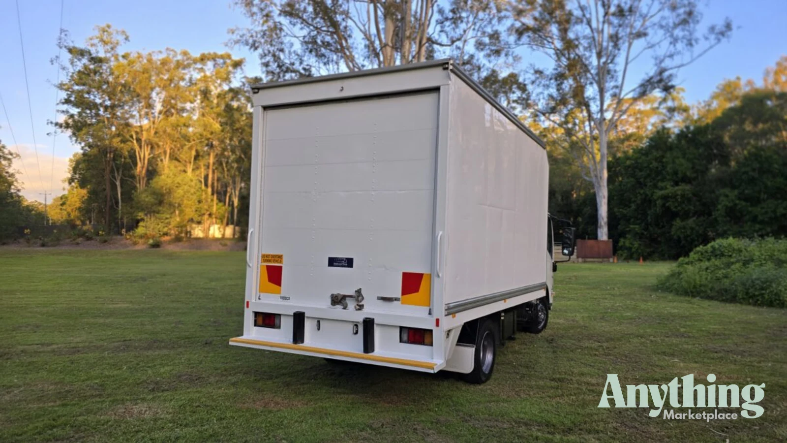 2010 Used Isuzu N-Series Pantech