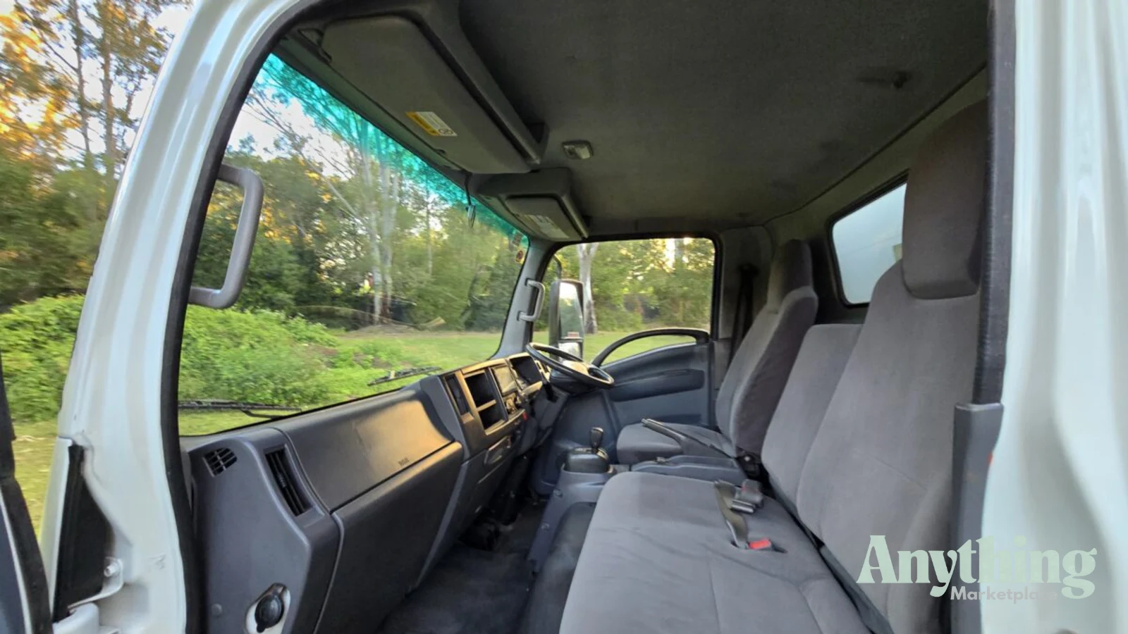 2010 Used Isuzu N-Series Pantech