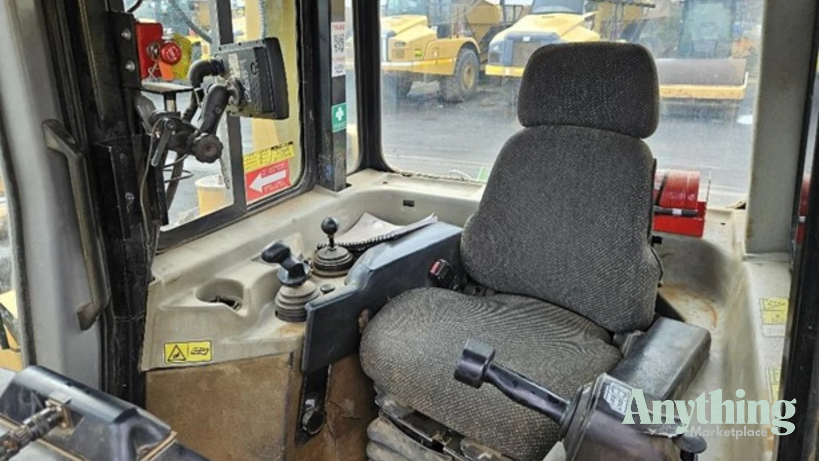 2013 Used Caterpillar D6T Bulldozers