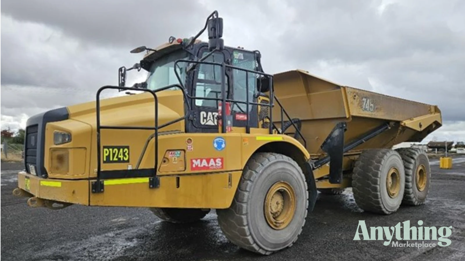 2018 CATERPILLAR 745