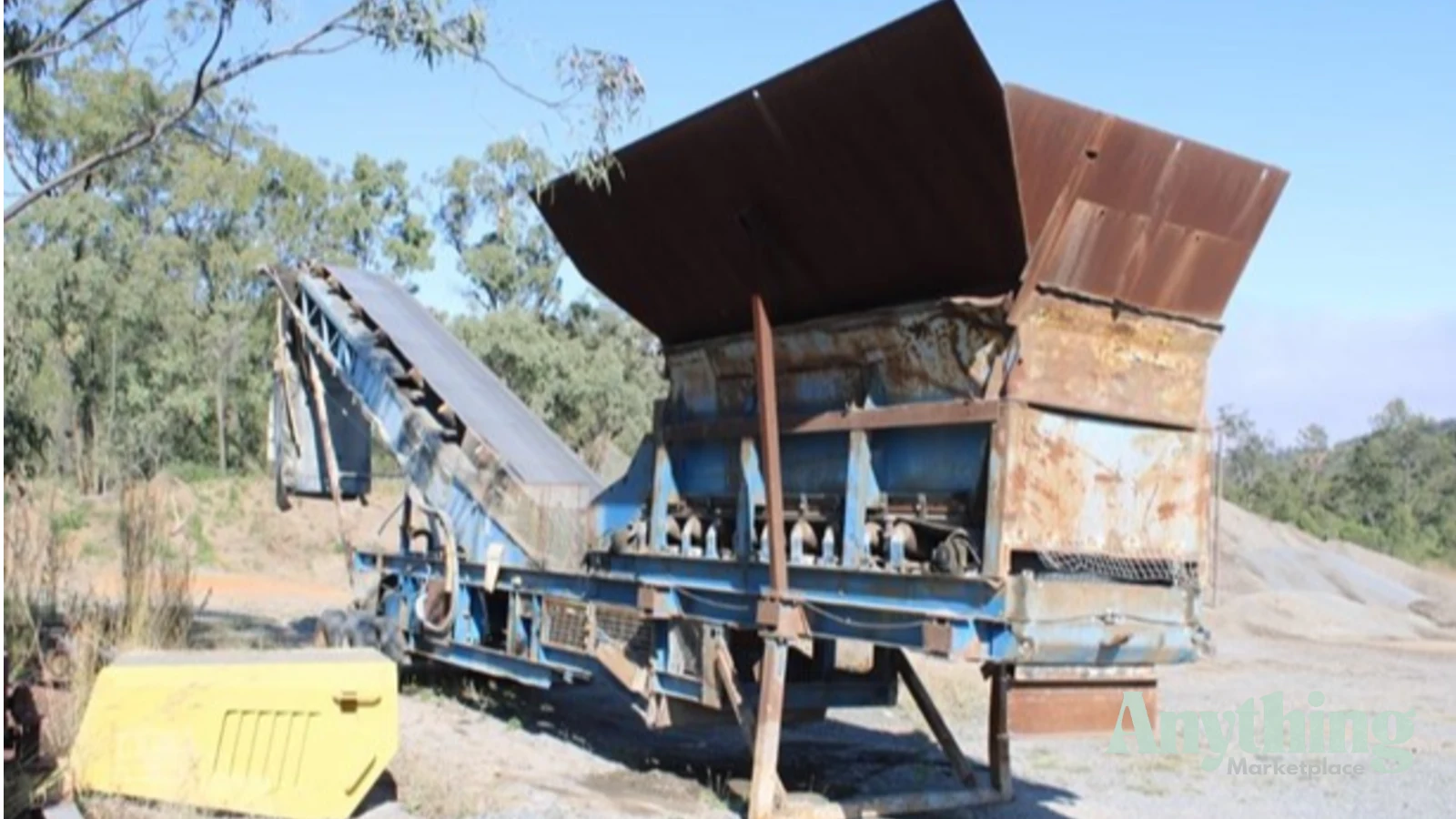 Used Finlay 105 Feeder Hoppers