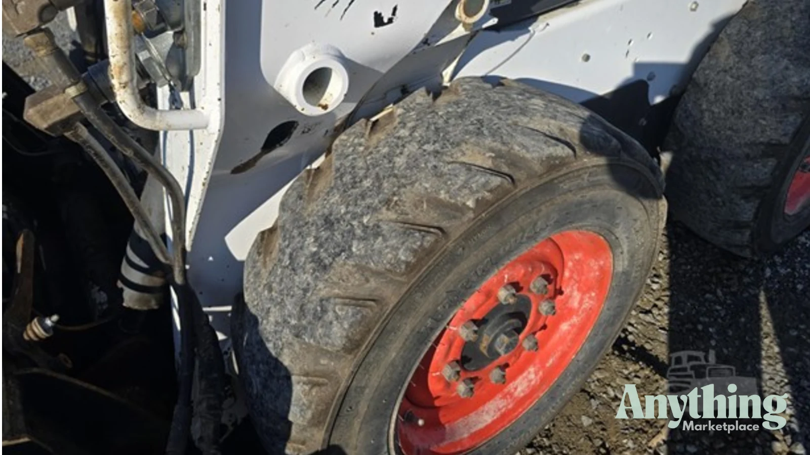 2014 Used Bobcat S590 Skid Steers